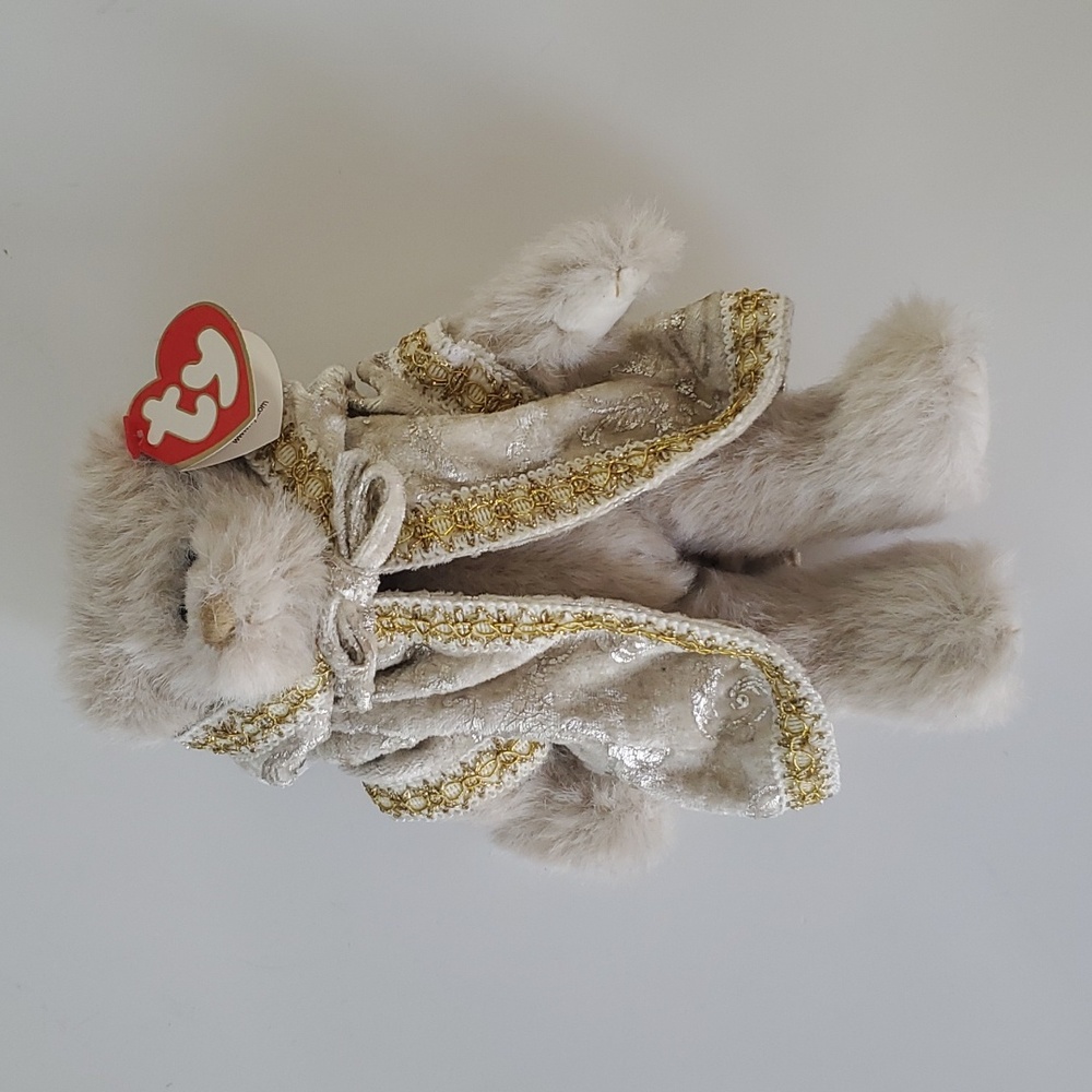 TY Beanie Babies Gwyndolyn The Attic Collection  Stuffed Plush Bear 8 IN